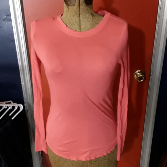 Banana Republic Tops - Banana Republic Boatneck salmon long sleeve XS